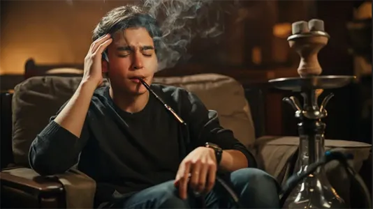 أضرار الشيشة (الصداع)