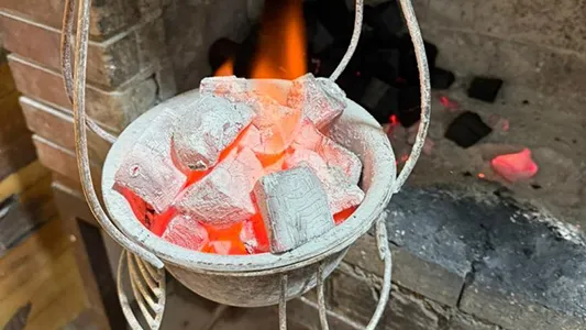 صورة لفحم الليمون المحترق